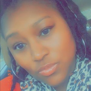 Meet your Posher, Kierra